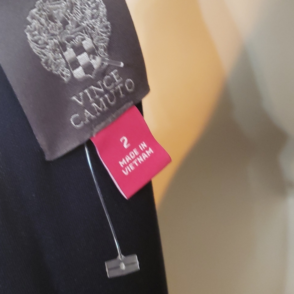 VINCE CAMUTO DRESS - Picture 6 of 9